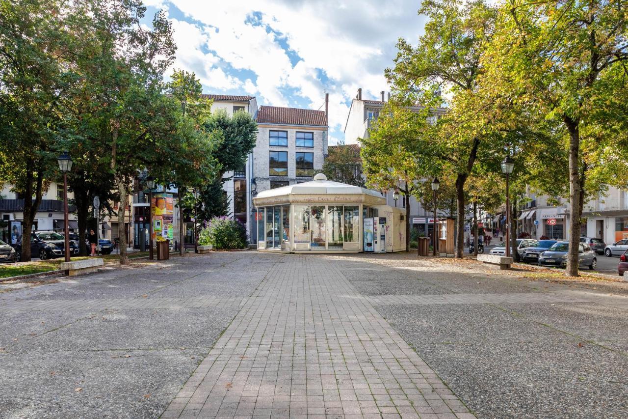 Appar Quartier Calm Coeur De Ville アジャン エクステリア 写真